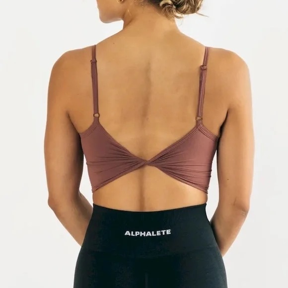 Alphalete twist back tank top - Picture 2 of 4